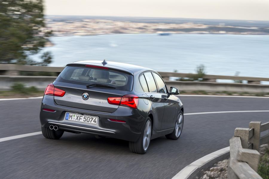  BMW 120d xDrive Urban Line 5-Door 2015 года  (фото 18 из 35)